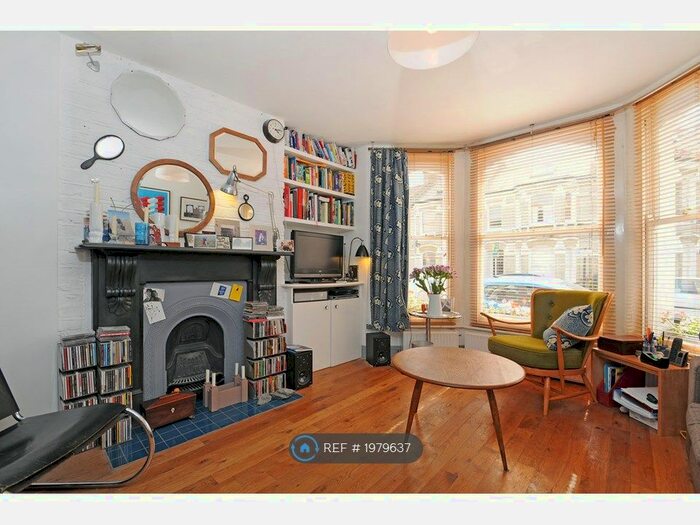 2 Bedroom Flat To Rent In Ballater Road, London, SW2