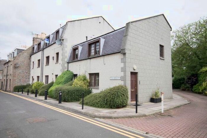 2 Bedroom Flat To Rent In Prince Albert Mews, City Centre, Aberdeen, AB10