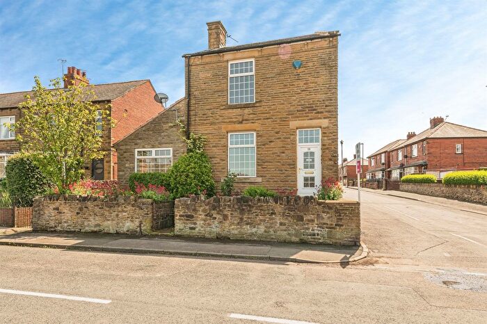 2 Bedroom Detached House For Sale In Kirkgate, Hanging Heaton, Batley, WF17