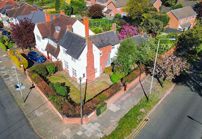 4 Bedroom Detached House For Sale In Glenfield Road, Western Park, Leicester, LE3