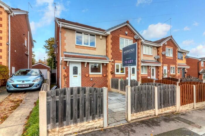 2 Bedroom Town House To Rent In Darton Street, Stairfoot, Barnsley, S70