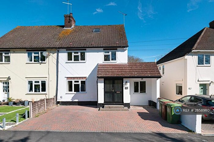 5 Bedroom Semi Detached House To Rent In Rayleigh Road, Hutton, Brentwood, CM13