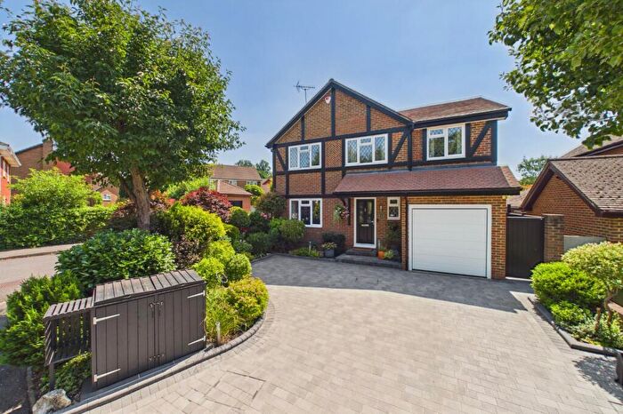 4 Bedroom Detached House For Sale In Lincolnshire Gardens, Warfield, Berkshire, RG42
