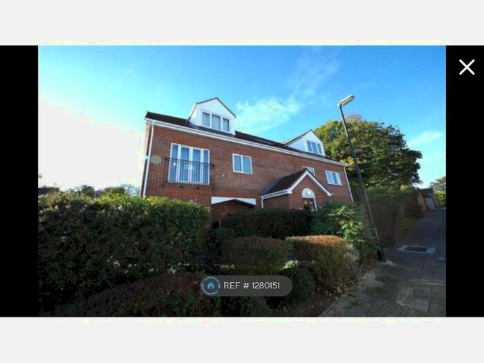 1 Bedroom Flat To Rent In Philimore Close, London SE18