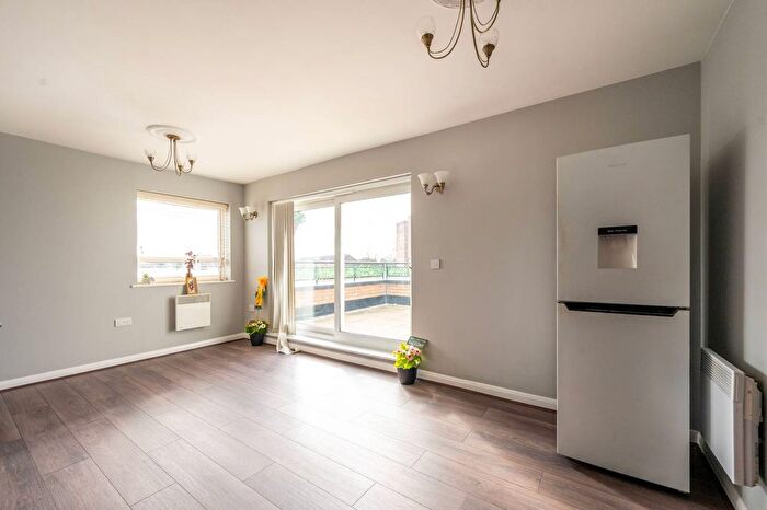 1 Bedroom Flat For Sale In Butterfly Court, East Ham, London, E6