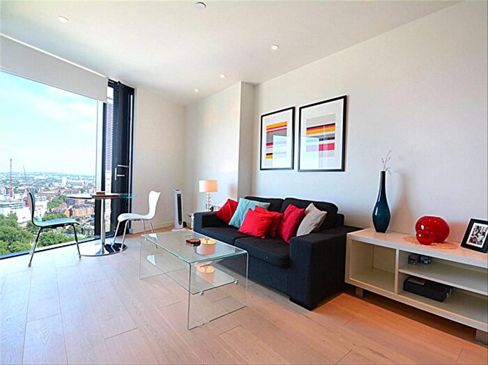 Studio To Rent In Walworth Road, Elephant And Castle, London, SE1