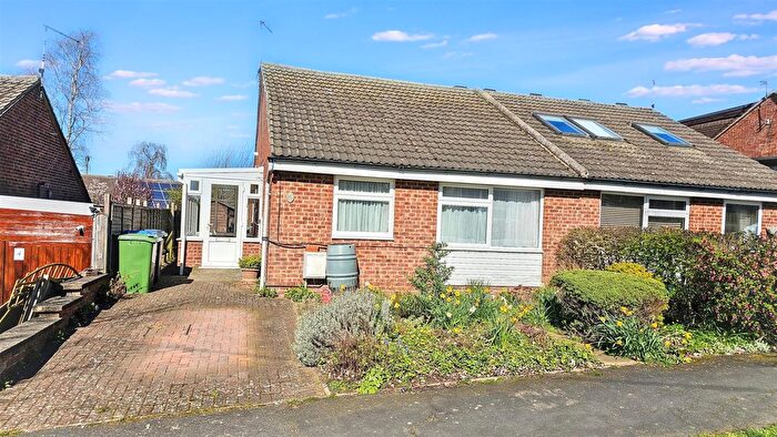 2 Bedroom Semi Detached Bungalow For Sale In Mount View, Great Glen, LE8