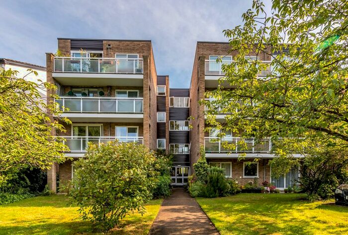 1 Bedroom Flat To Rent In Brackley Road, St. Merryn Court, BR3