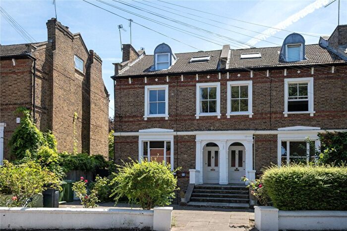 2 Bedroom Flat For Sale In Amyand Park Road, Twickenham, TW1