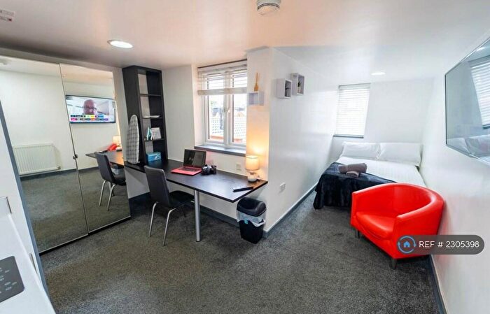 Studio To Rent In Dale Road, Birmingham, B29