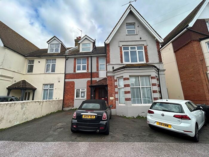 2 Bedroom Flat For Sale In Eversley Road, Bexhill On Sea, TN40
