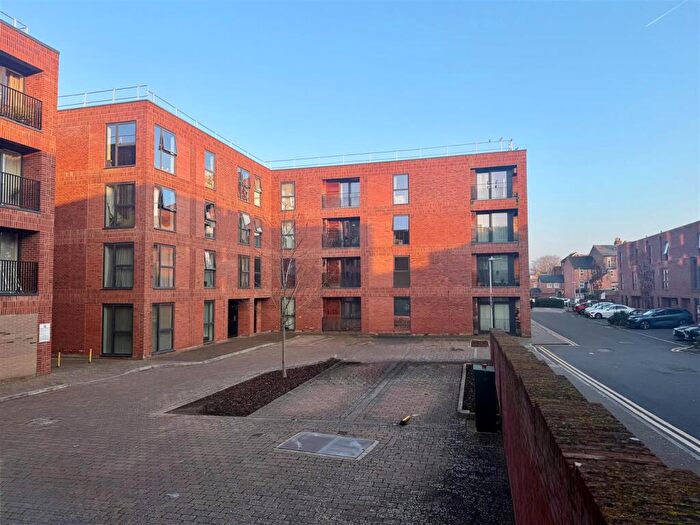 1 Bedroom Flat For Sale In Kiln Close, Gloucester, GL1