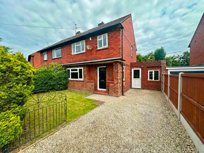 3 Bedroom Semi-Detached House To Rent In Cotefields Avenue, Farsley, LS28