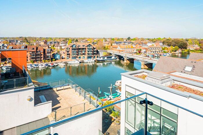 2 Bedroom Flat To Rent In Water Lane, Kingston, Kingston Upon Thames, KT1