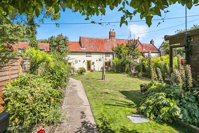 3 Bedroom Semi Detached House For Sale In Fenn Street, Winston, Stowmarket, Suffolk, IP14