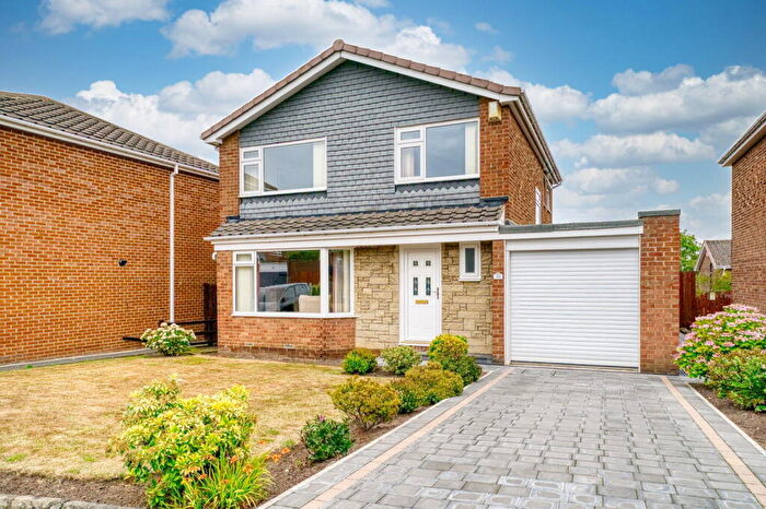 3 Bedroom Detached House For Sale In The Cedars, Whickham, NE16