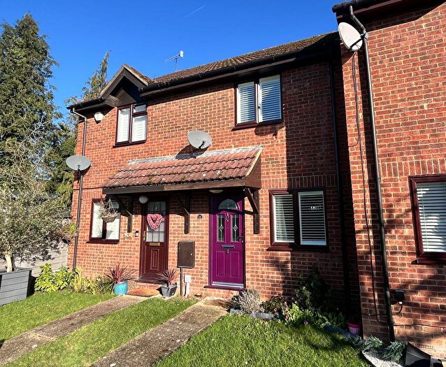2 Bedroom Terraced House For Sale In Ludlow Mews - Bed House - Beautifully Presented, HP11
