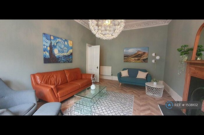 4 Bedroom Flat To Rent In Forrest Road, Edinburgh, EH1