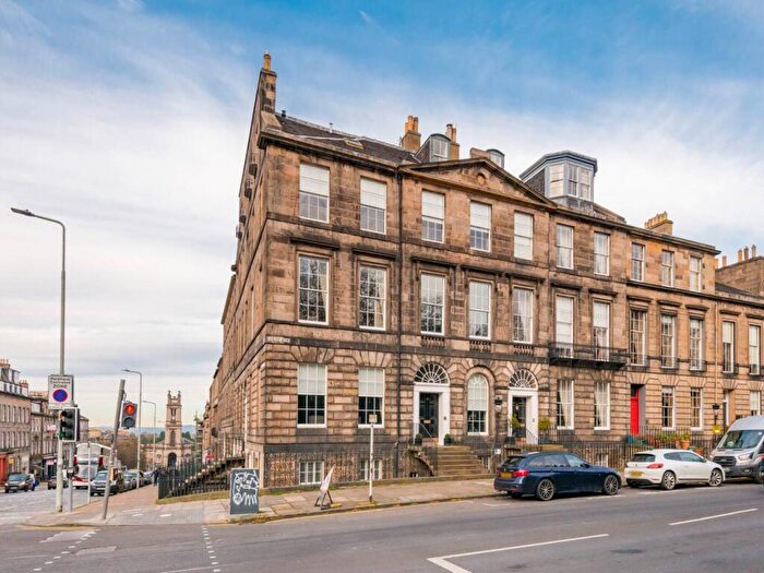 4 Bedroom Flat To Rent In Heriot Row, New Town, Edinburgh, EH3