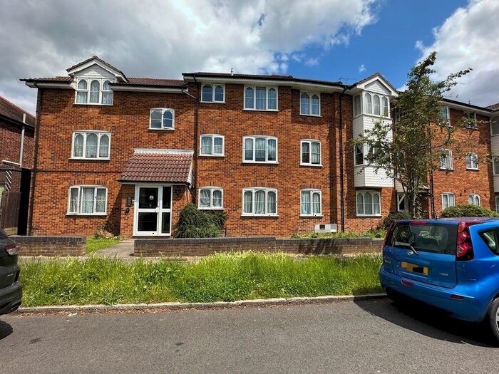 2 Bedroom Flat To Rent In Fontwell Court, Torrington Drive, Harrow, Greater London, HA2