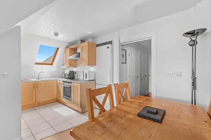 2 Bedroom Apartment For Sale In Straight Bit, Flackwell Heath, HP10