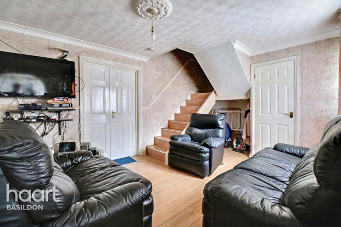 3 Bedroom Terraced House For Sale In Harlech Close, Basildon, SS13