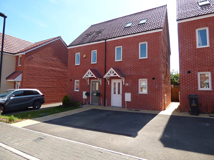 3 Bedroom Semi-Detached House To Rent In Brickworth Place, Coate, Swindon, SN3