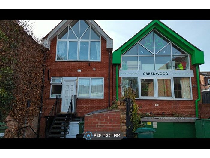 1 Bedroom Flat To Rent In Twickenham, Twickenham, TW1