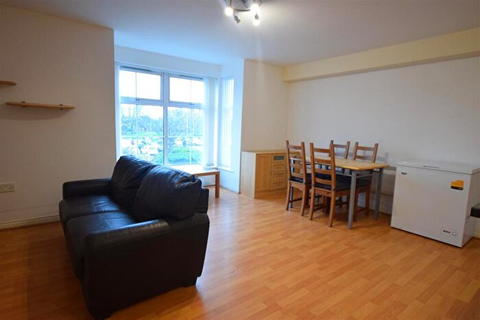 2 Bedroom Apartment To Rent In Chancellor Court, Liverpool, L8