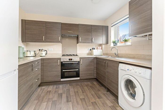 3 Bedroom End Of Terrace House For Sale In Lairdship Drive, Sighthill, Edinburgh, EH11