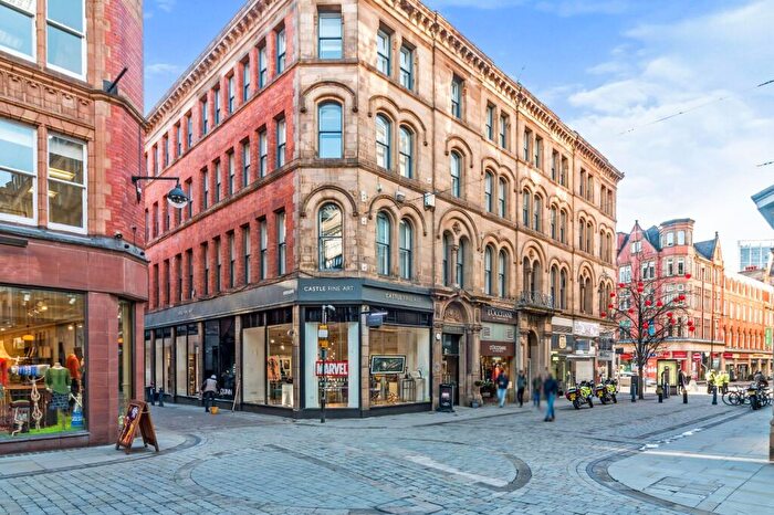 2 Bedroom Apartment For Sale In King Street, Manchester, M2