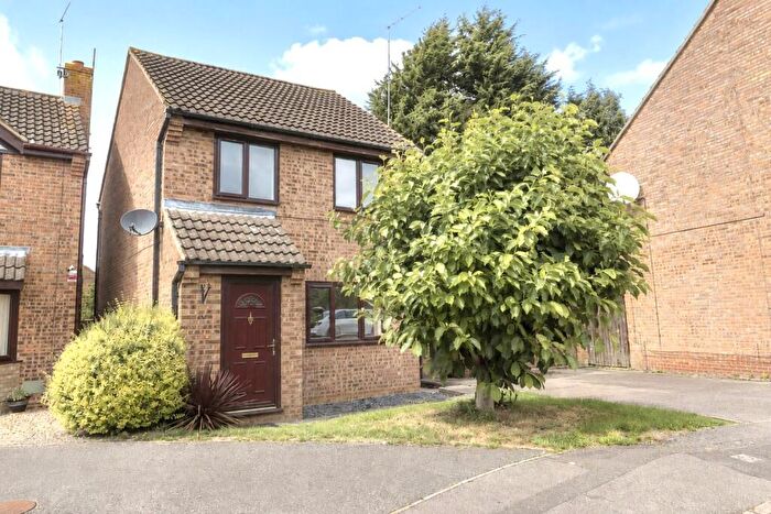 3 Bedroom Detached House To Rent In Rockcroft, East Hunsbury, Northampton, NN4