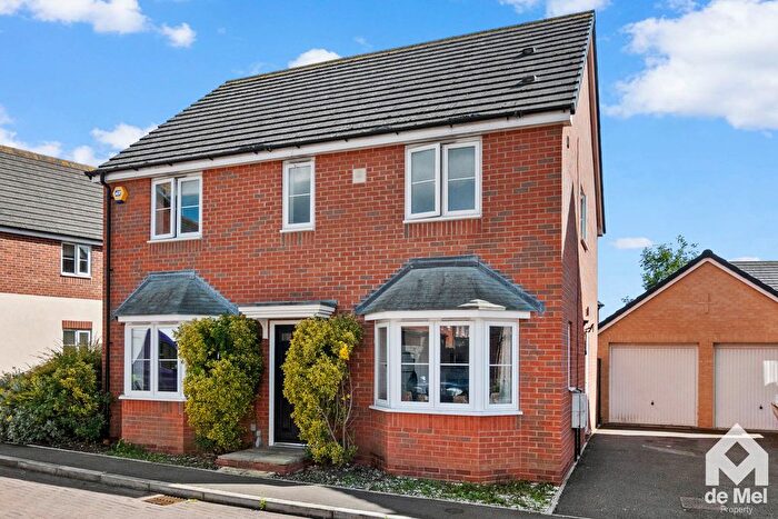 4 Bedroom Detached House For Sale In The Mews, Evesham, WR11