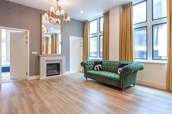 2 Bedroom Apartment To Rent In The Lightwell, Cornwall Street, Birmingham, B3