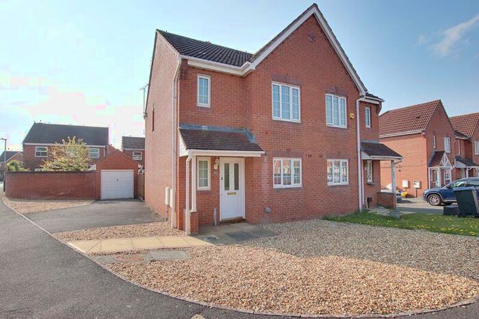 3 Bedroom Semi-Detached House To Rent In Cornbrash Rise, Trowbridge, BA14