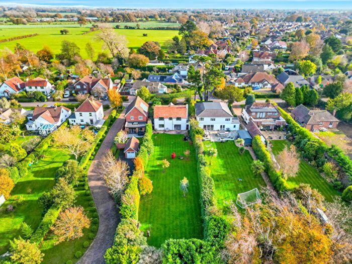 4 Bedroom Detached House For Sale In Downview Road, Barnham, Chichester, West Sussex, PO22