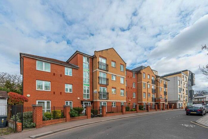 2 Bedroom Flat For Sale In Whitburn Road, Lewisham, London, SE13