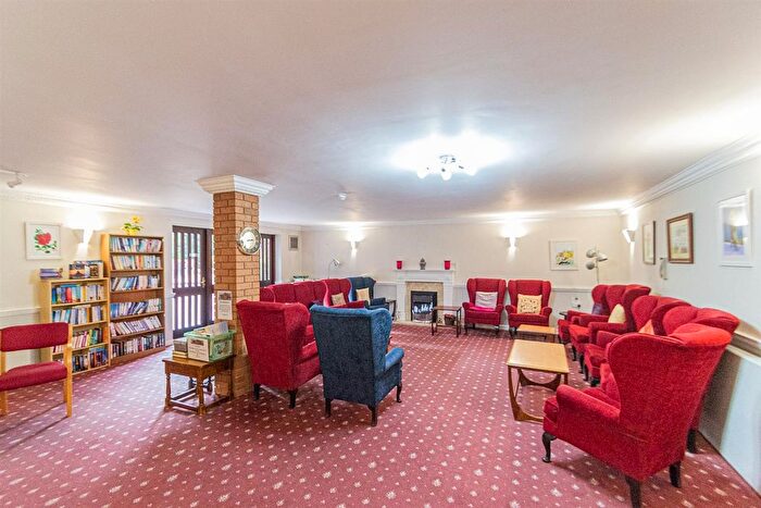 1 Bedroom Flat For Sale In Dingleway, Appleton, Warrington, WA4