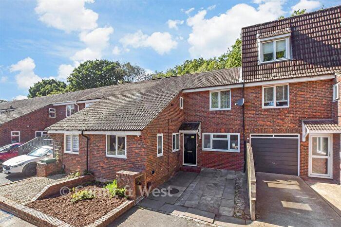 4 Bedroom Terraced House For Sale In Cook Road, Horsham, West Sussex, RH12