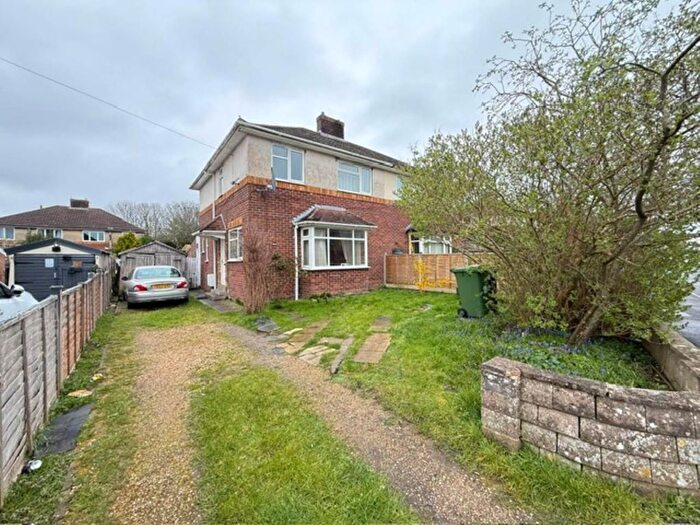 3 Bedroom Property To Rent In East View Road, Trowbridge, Wiltshire, BA14