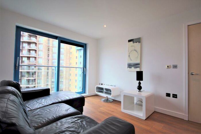 2 Bedroom Apartment To Rent In Western Gateway, Royal Victoria, Custom House, London, E16