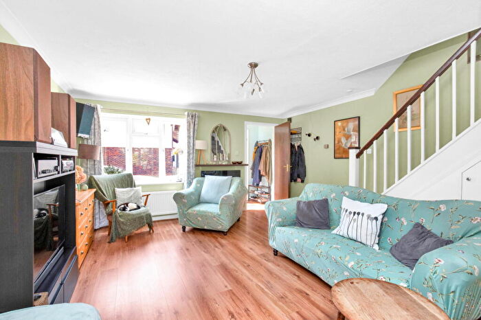 3 Bedroom Terraced House For Sale In Blue Timbers Close, Bordon, GU35