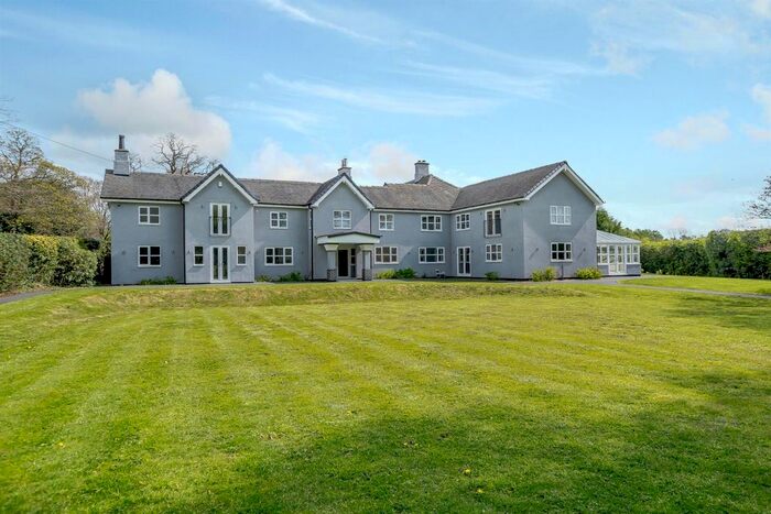 6 Bedroom Detached House For Sale In Spot Acre, Moddershall, Staffordshire, ST15