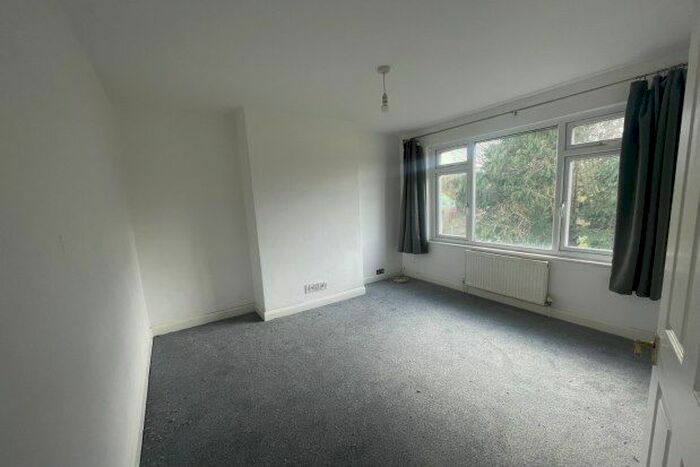 3 Bedroom Flat To Rent In Rose Walk Close, Newhaven, BN9
