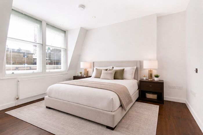 2 Bedroom Flat To Rent In Lisle Street, London, Soho, WC2H