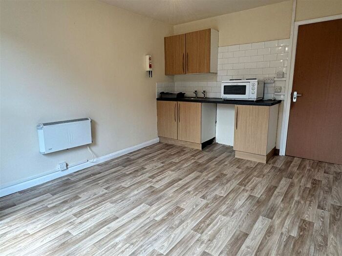 1 Bedroom Flat To Rent In Market Street, Ilkeston, DE7