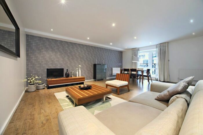 2 Bedroom Flat To Rent In Warren House, Beckford Close, Warwick Road, Beckford Close, Kensington, W14