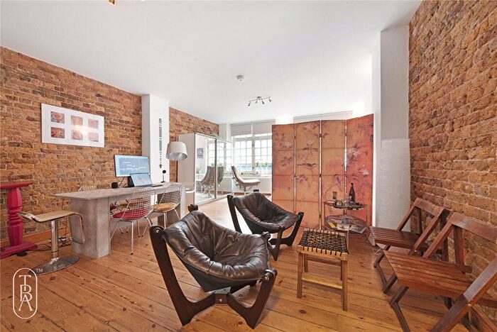 1 Bedroom Apartment To Rent In Chapel Place, London, EC2A