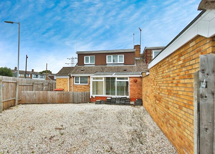 1 Bedroom Semi-detached House For Sale In Gorsedale, Hull, HU7