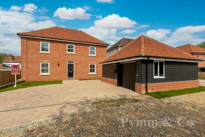 5 Bedroom Detached House For Sale In Norwich Road, Forncett St Peter, NR16